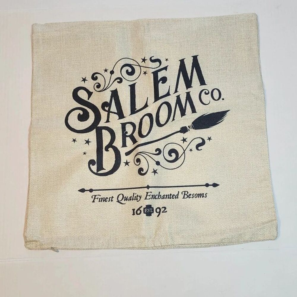 Throw pillow cover